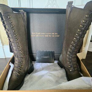 NWT olive green Vintage Foundry lace up boots